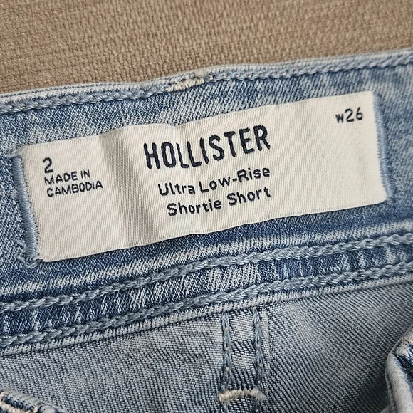Hollister Shortie Short Ultra Low Rise Tight Fit Women's Light Blue Denim Shorts - Picture 3 of 11